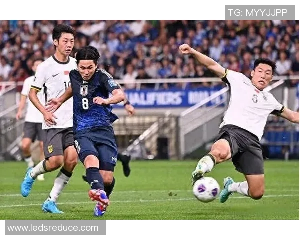 武汉足球队灵活性创新高引发关注助力球队崛起与发展